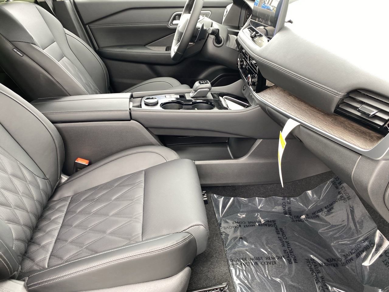New 2026 Nissan Rogue Platinum AWD/4WD image 10