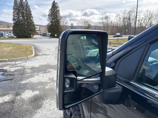 Used 2025 Chevrolet Silverado 2500 LTZ w/ LTZ Premium Package image 58