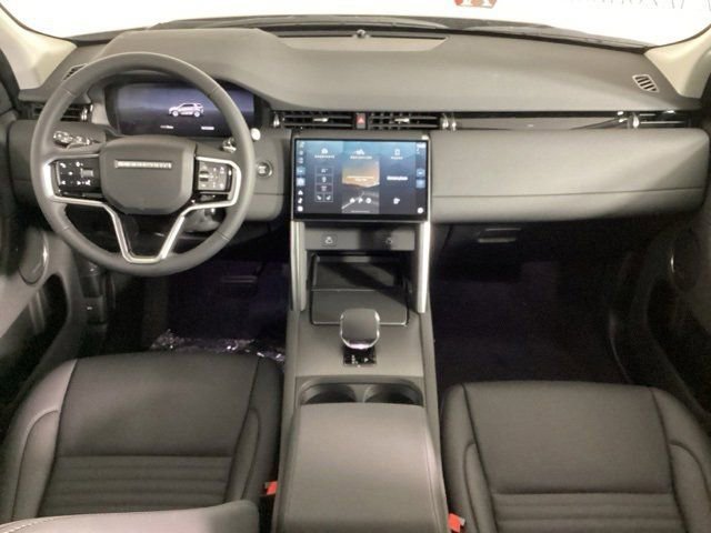 Used 2025 Land Rover Discovery Sport S image 4