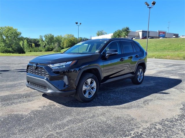 Used 2024 Toyota RAV4 XLE image 19