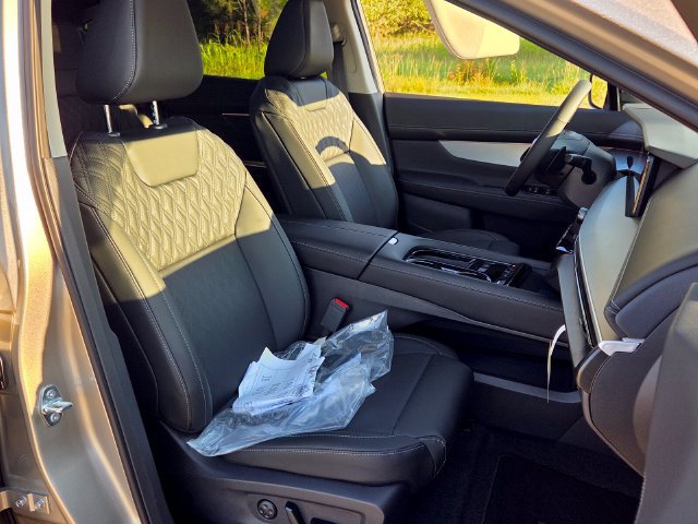 New 2027 Nissan Murano Platinum w/ Cargo Package AWD/4WD image 17