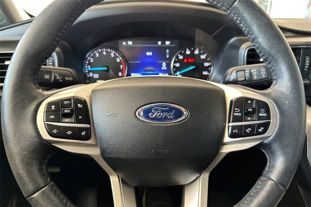 Used 2022 Ford Explorer XLT w/ Equipment Group 202A image 28