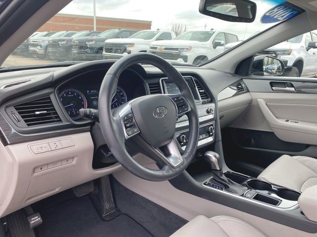 Used 2018 Hyundai Sonata Limited w/ Cargo Package image 10