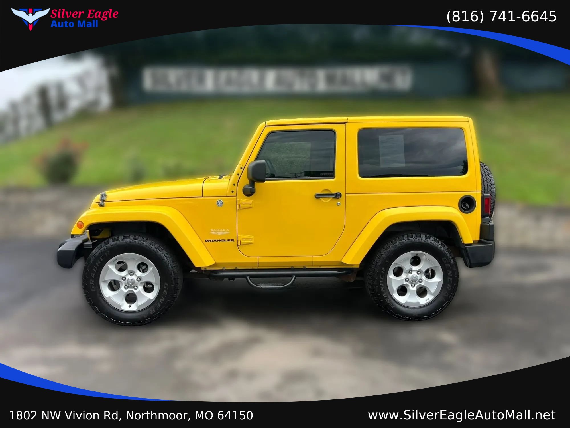 Used 2011 Jeep Wrangler Sahara AWD/4WD image 2