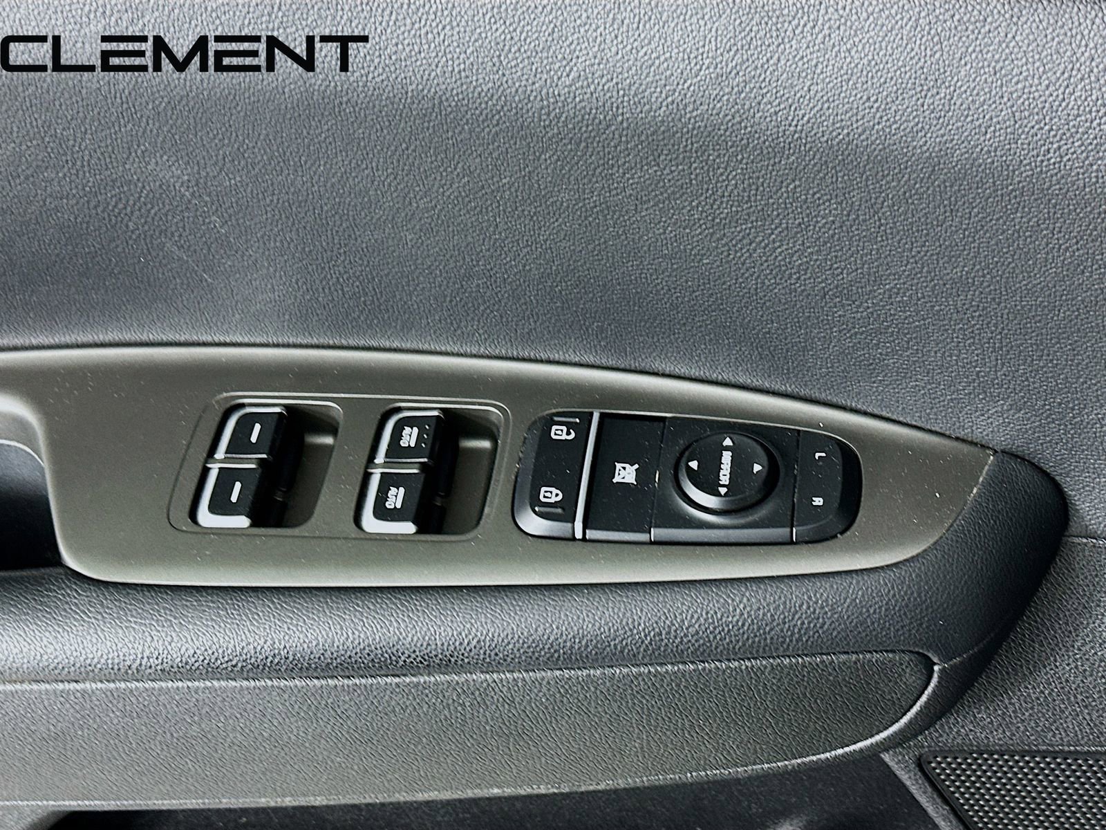Used 2019 Kia Optima S FWD image 24