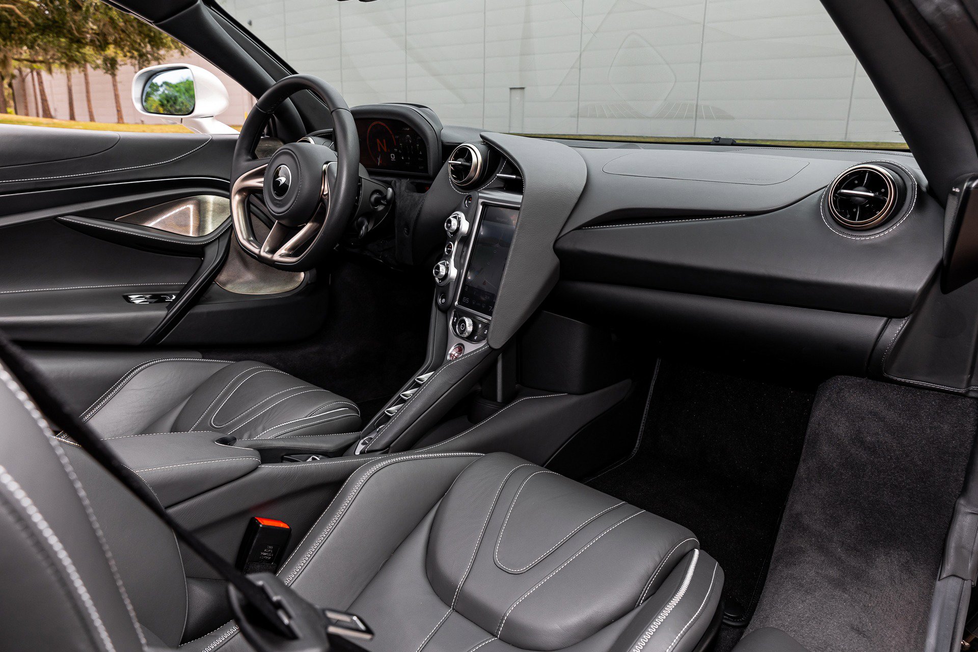 Used 2020 McLaren 720S Luxury RWD image 44