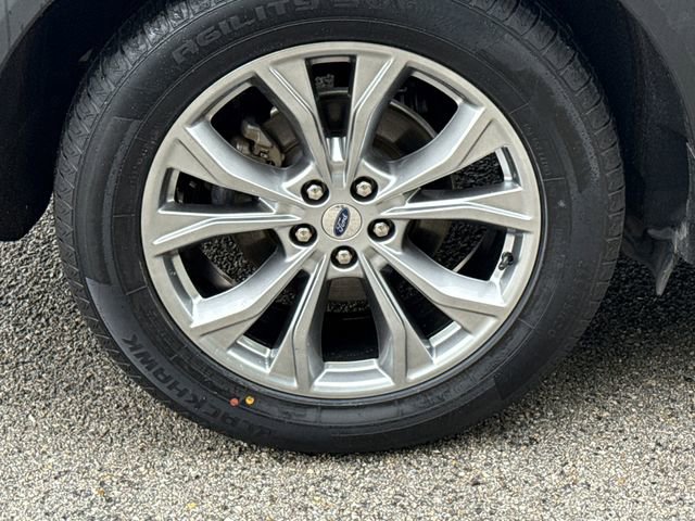 Used 2021 Ford Explorer XLT w/ Equipment Group 202A RWD image 9