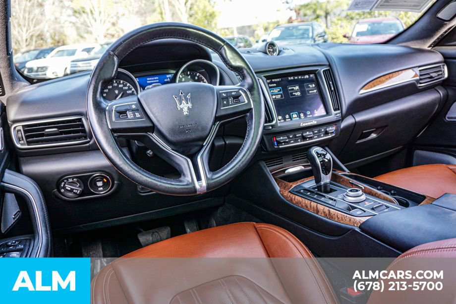 Used 2018 Maserati Levante GranLusso image 28