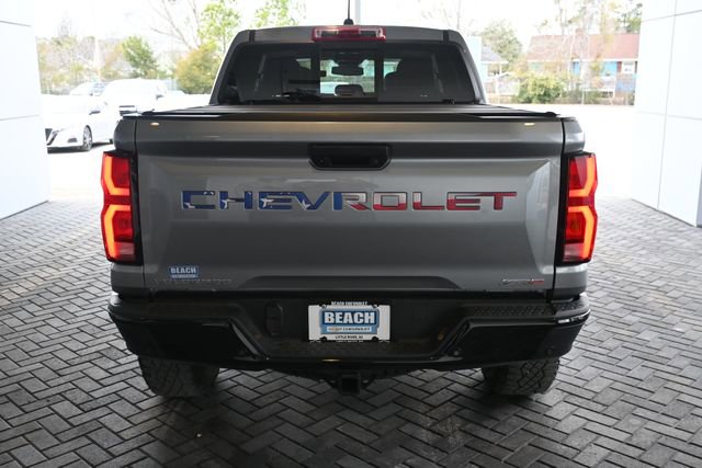 Used 2024 Chevrolet Colorado ZR2 w/ Technology Package image 4