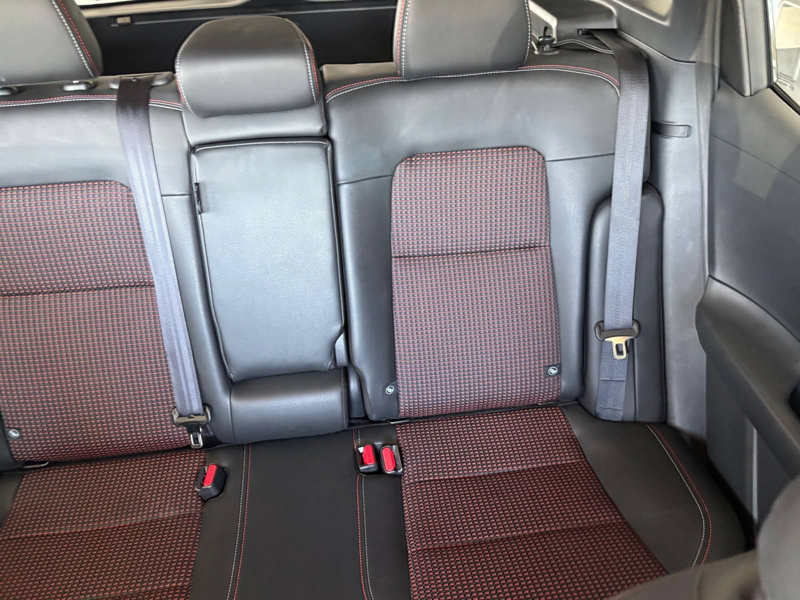 Used 2026 Nissan Kicks SR FWD image 38