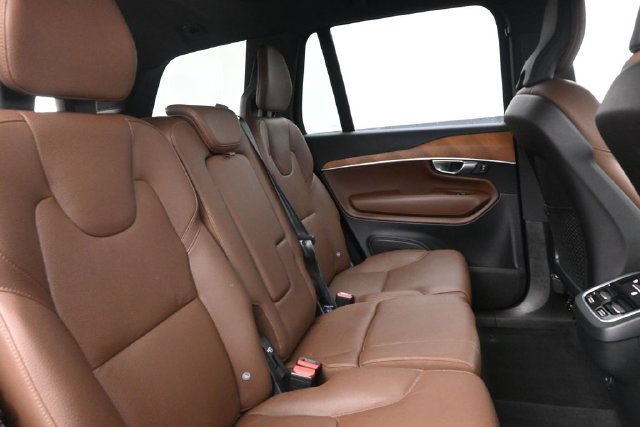 Used 2024 Volvo XC90 B5 Plus w/ Protection Package AWD/4WD image 31
