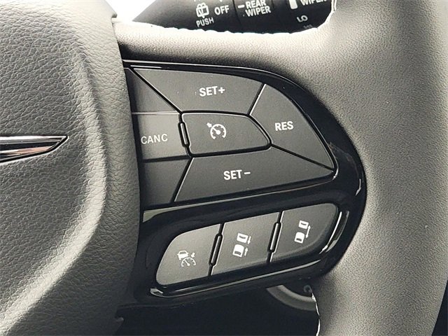 New 2026 Chrysler Pacifica Limited w/ S Appearance Package image 30