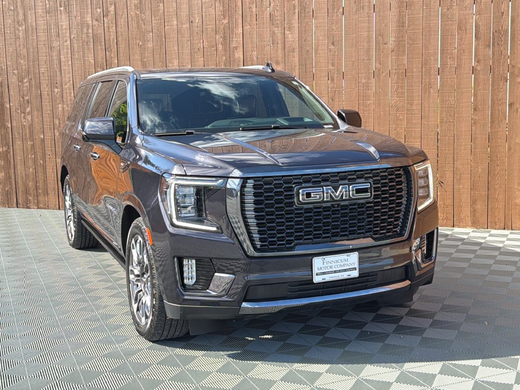 Used 2024 GMC Yukon XL Denali Ultimate AWD/4WD image 16
