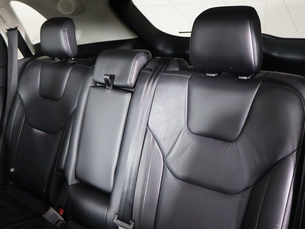 Used 2022 Ford Edge Titanium image 32