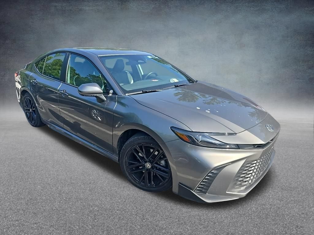 Used 2025 Toyota Camry SE FWD image 8