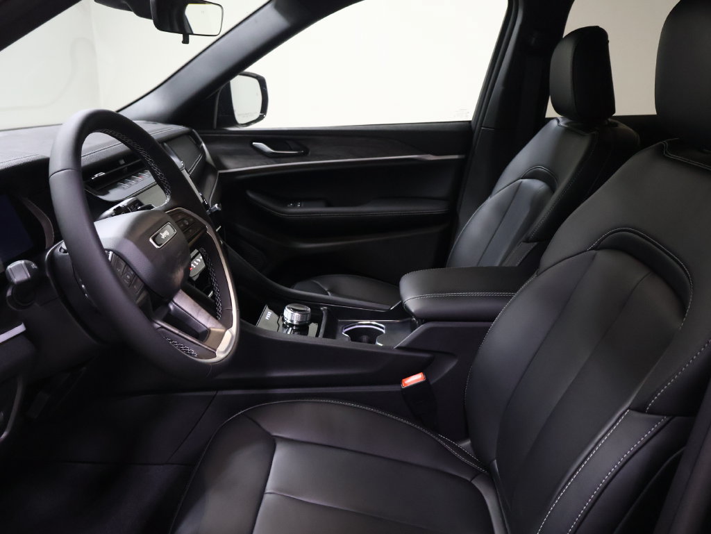 New 2027 Jeep Grand Cherokee Limited AWD/4WD image 9