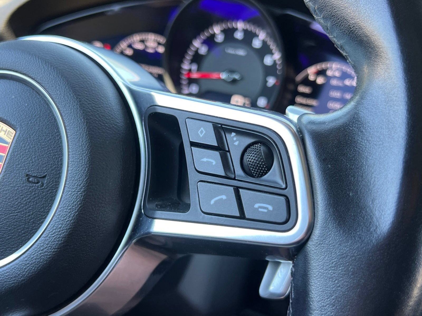 Certified 2019 Porsche Cayenne AWD/4WD image 22