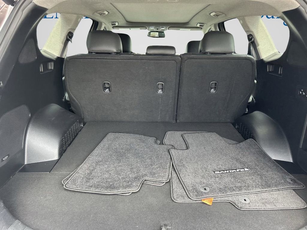 Used 2019 Hyundai Santa Fe FWD image 14