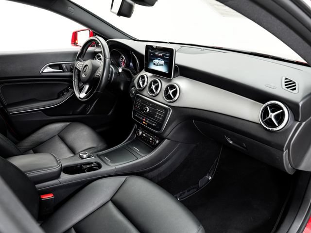 Used 2015 Mercedes-Benz CLA 250 image 20