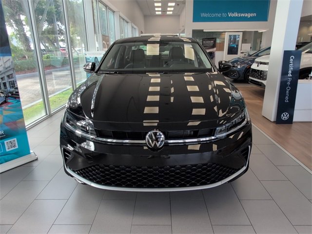 New 2025 Volkswagen Jetta SE image 3