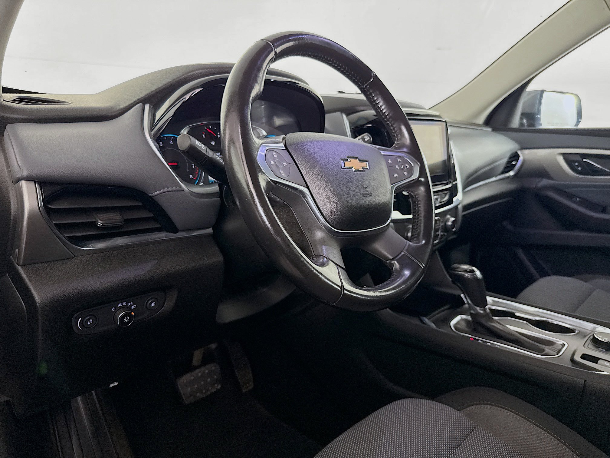 Used 2019 Chevrolet Traverse LT FWD image 22