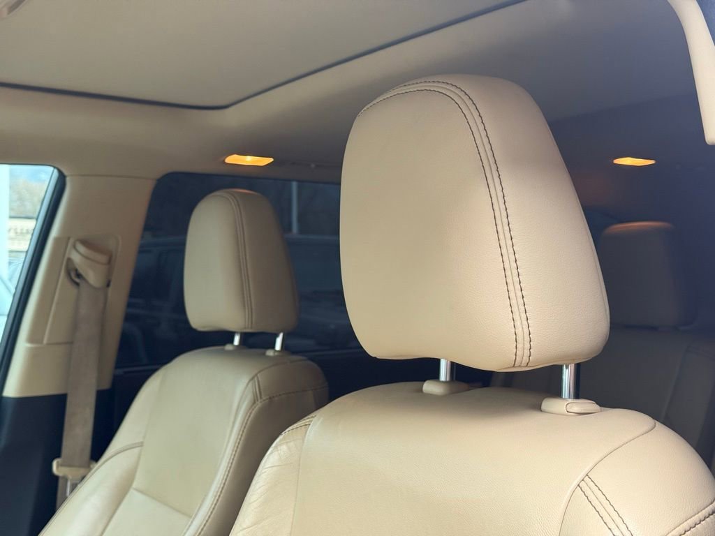 Used 2015 Toyota Highlander XLE AWD/4WD image 12