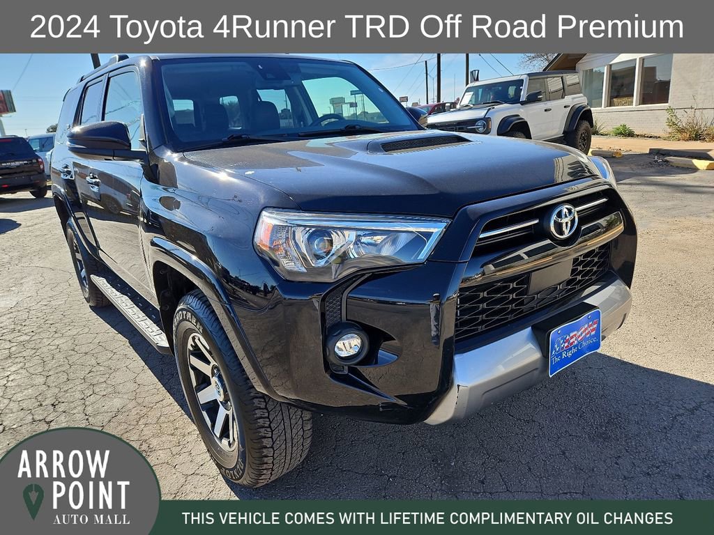 Used 2024 Toyota 4Runner TRD Off-Road Premium image 2