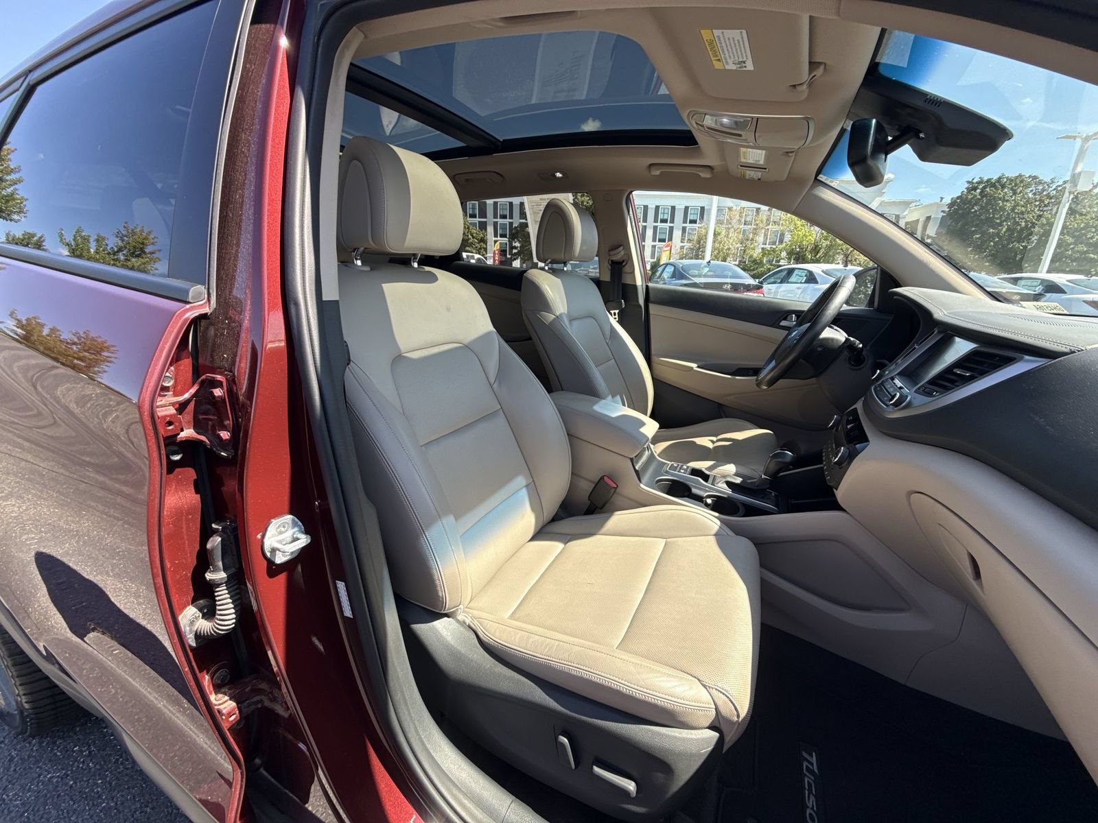 Used 2016 Hyundai Tucson Limited w/ Option Group 03 FWD image 26