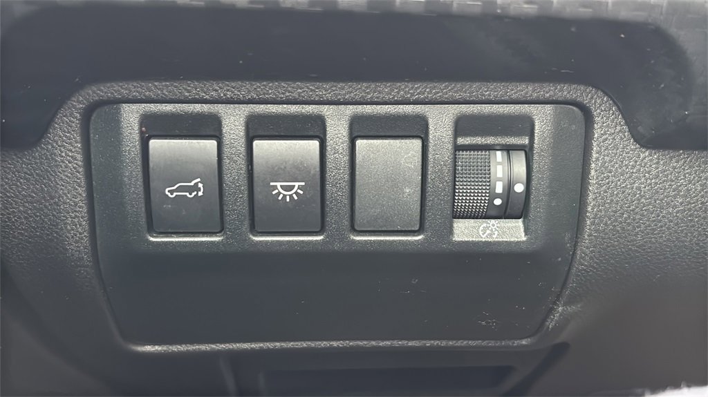 Used 2023 Subaru Ascent Premium w/ Convenience Package image 27