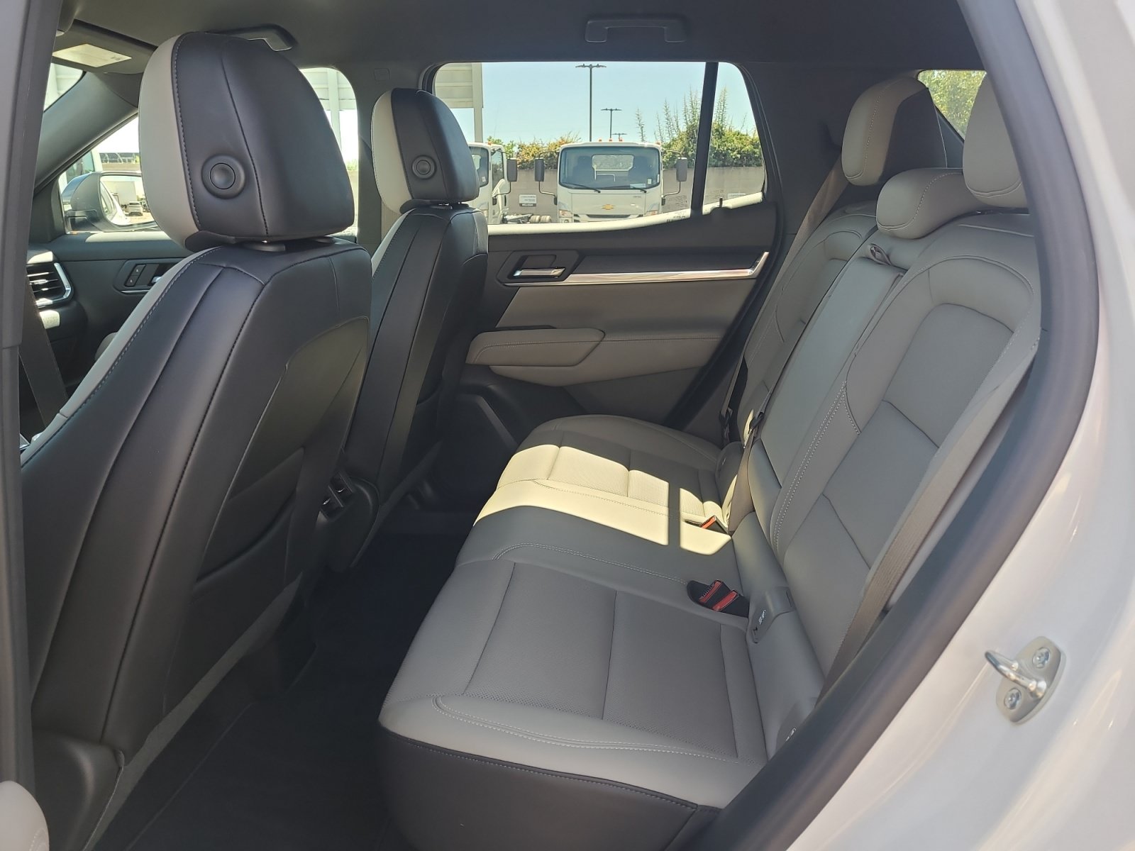 Used 2026 GMC Terrain Elevation w/ Elevation Premium Package AWD/4WD image 24