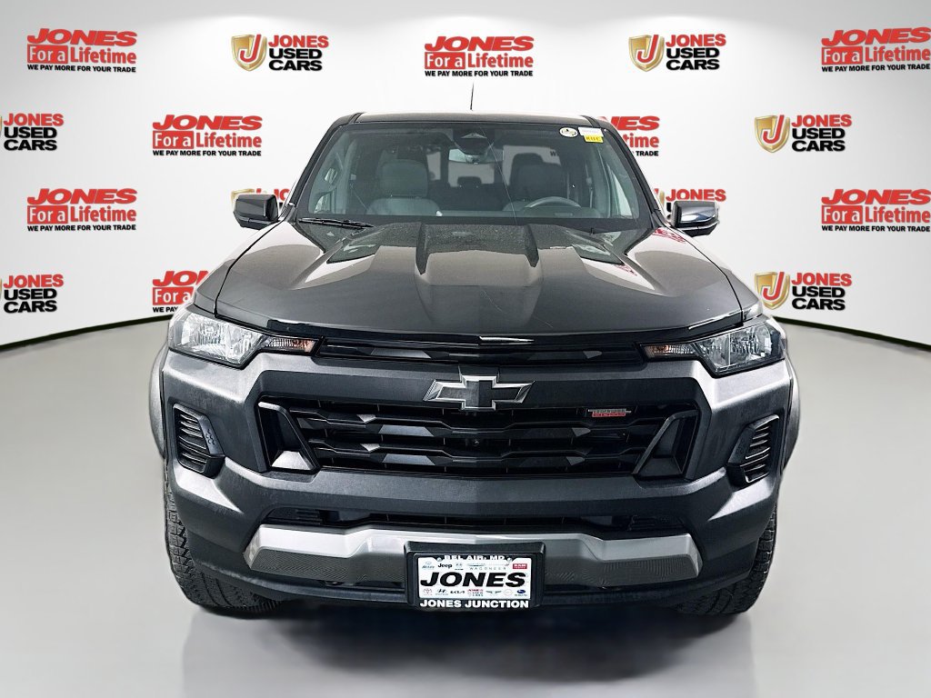 Used 2024 Chevrolet Colorado Trail Boss w/ Technology Package AWD/4WD image 11