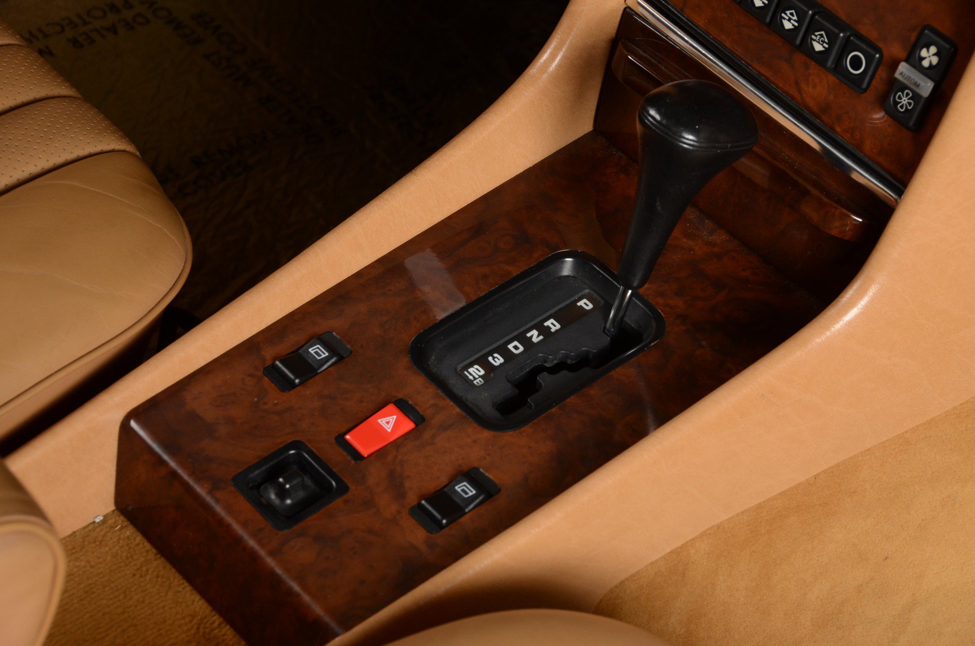 Used 1987 Mercedes-Benz 560 SL image 6