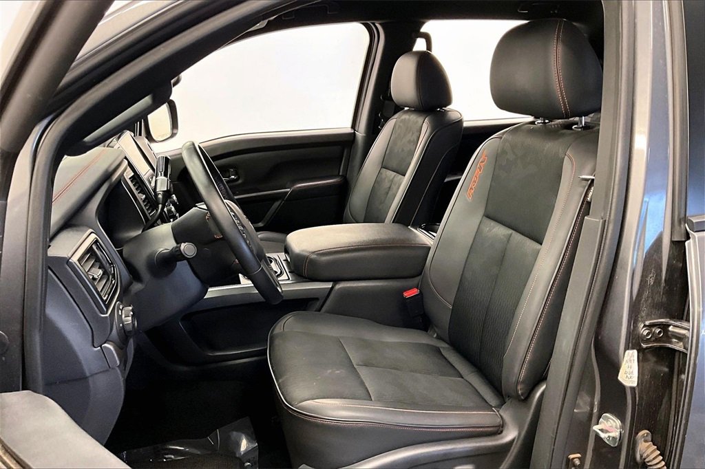 Used 2023 Nissan Titan PRO-4X image 21