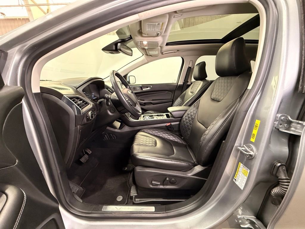 Certified 2023 Ford Edge Titanium w/ Equipment Group 301A AWD/4WD image 18