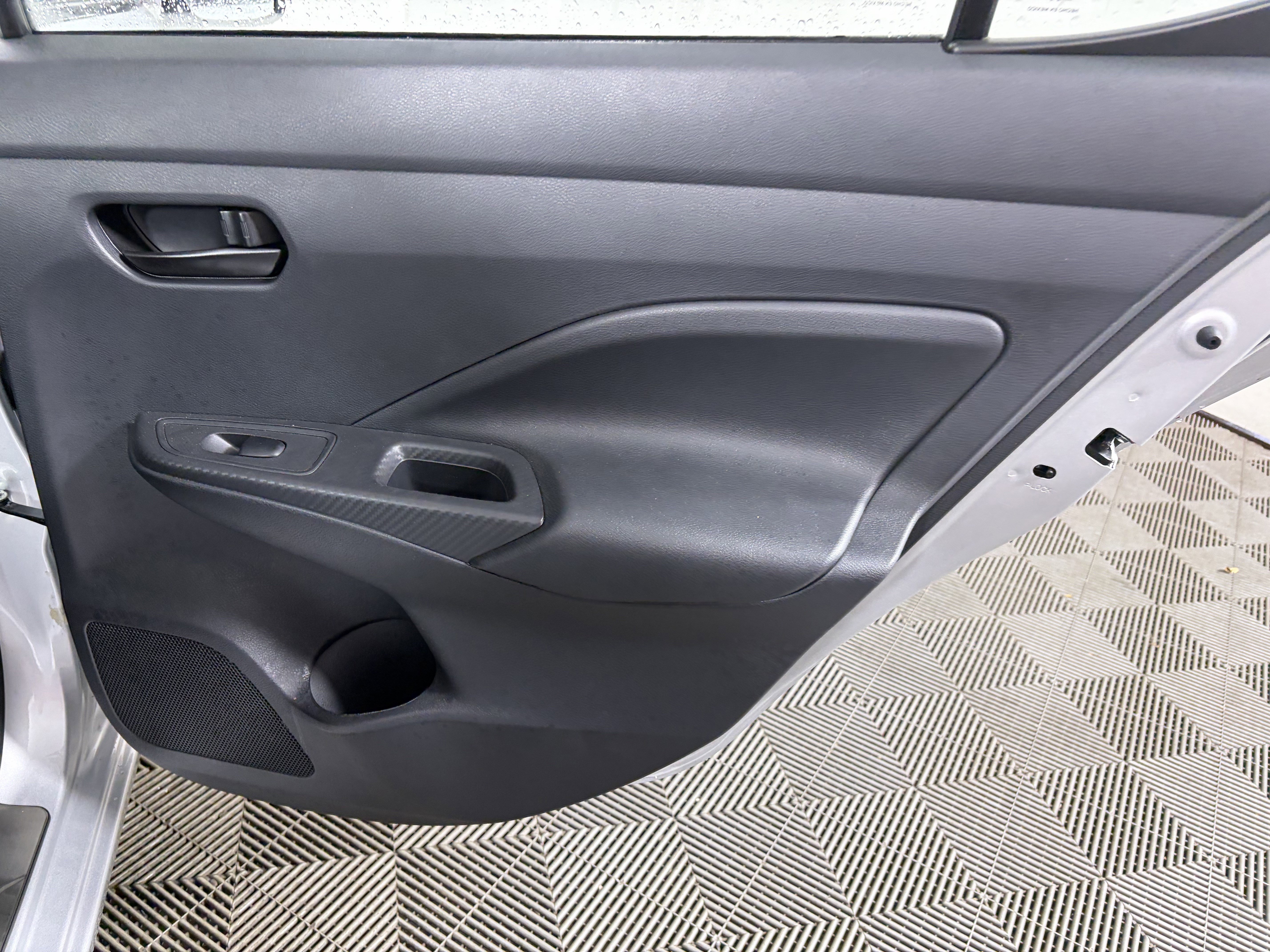 Used 2025 Nissan Versa S w/ Electronics Package FWD image 37
