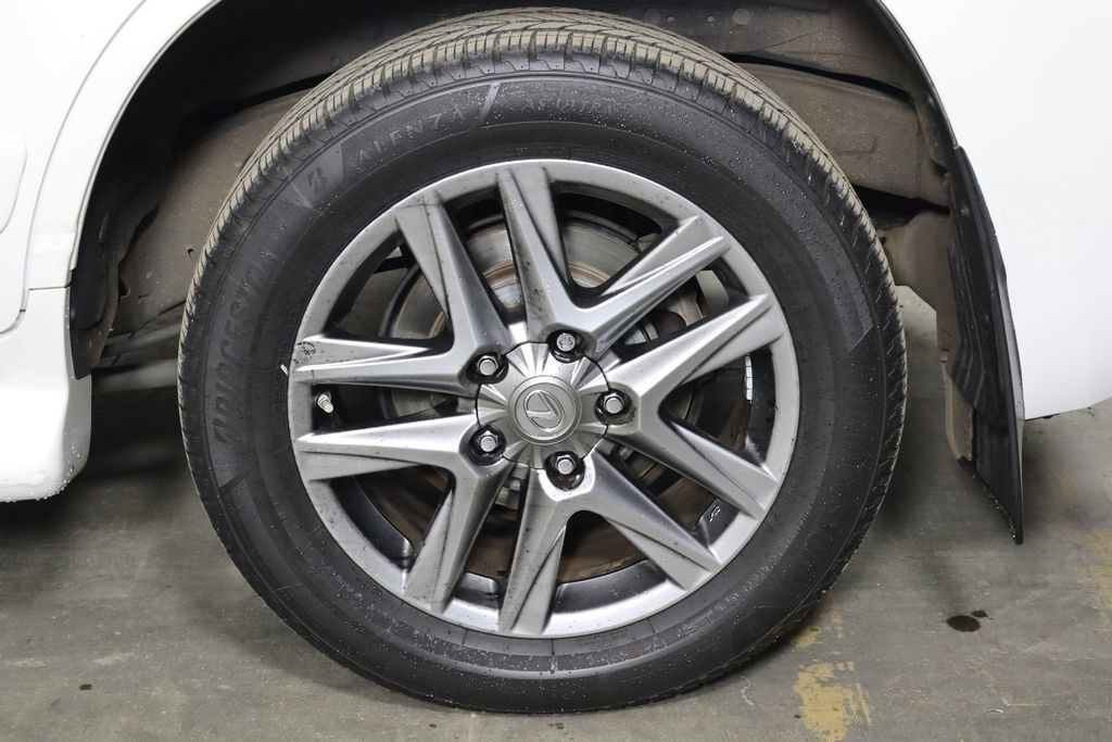 Used 2015 Lexus LX 570 4WD image 42