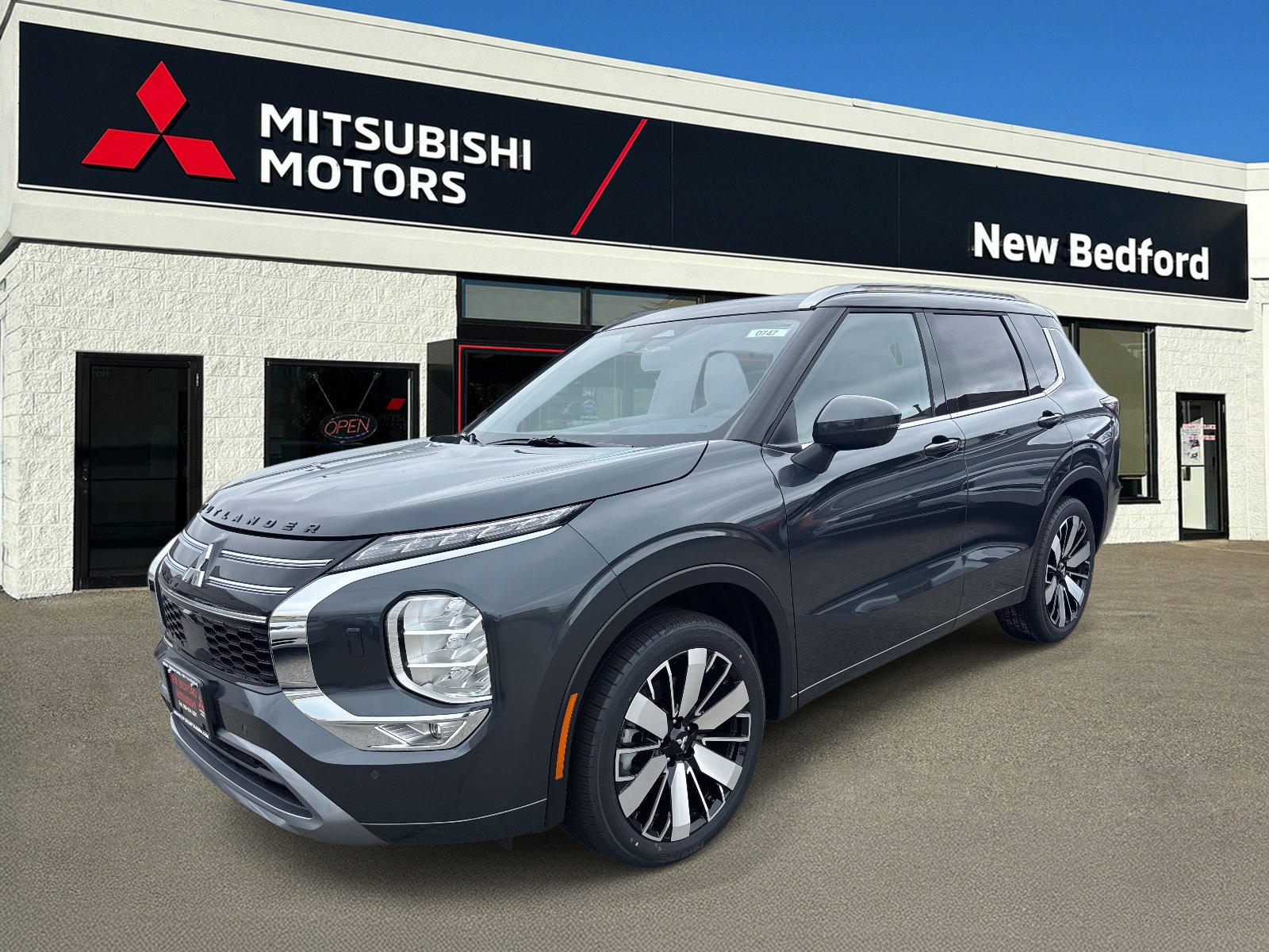 New 2025 Mitsubishi Outlander SEL video 1