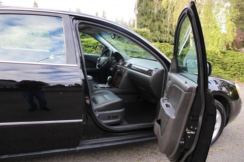 Used 2005 Ford Five Hundred Limited AWD/4WD image 14