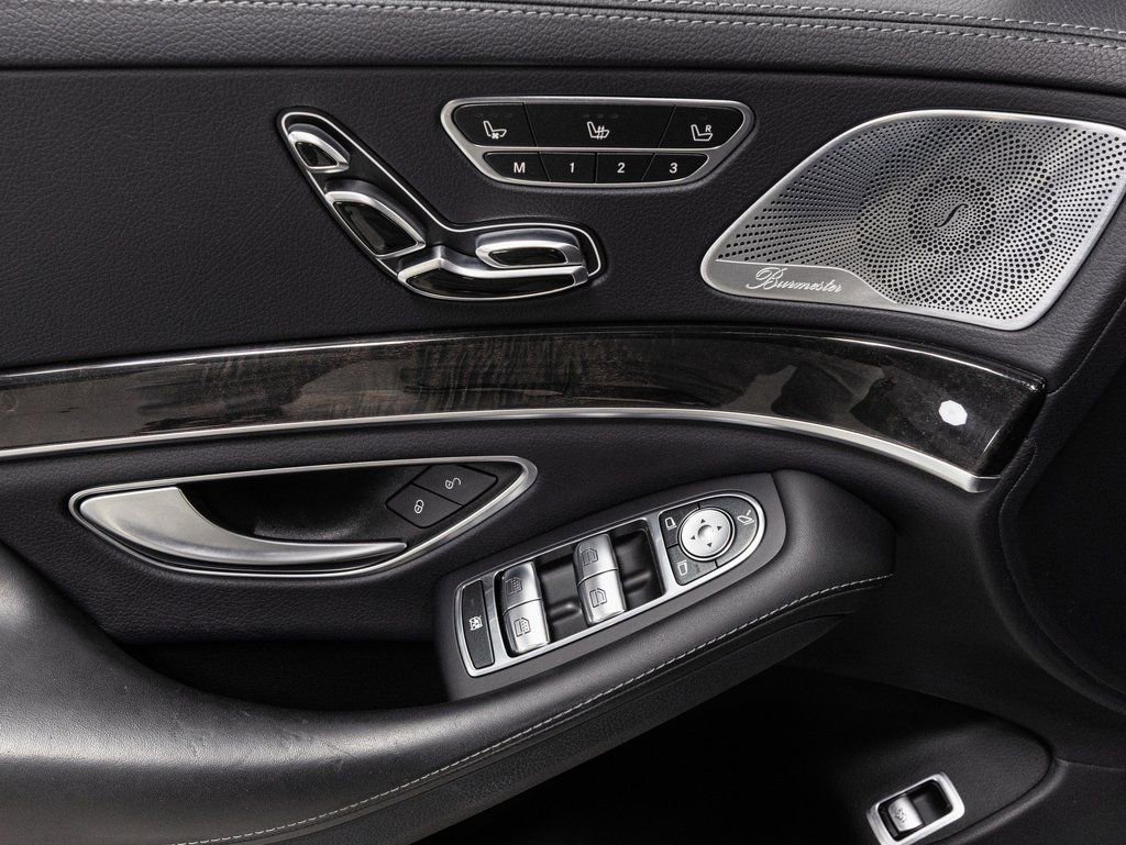 Used 2020 Mercedes-Benz S 560 4MATIC Sedan image 6
