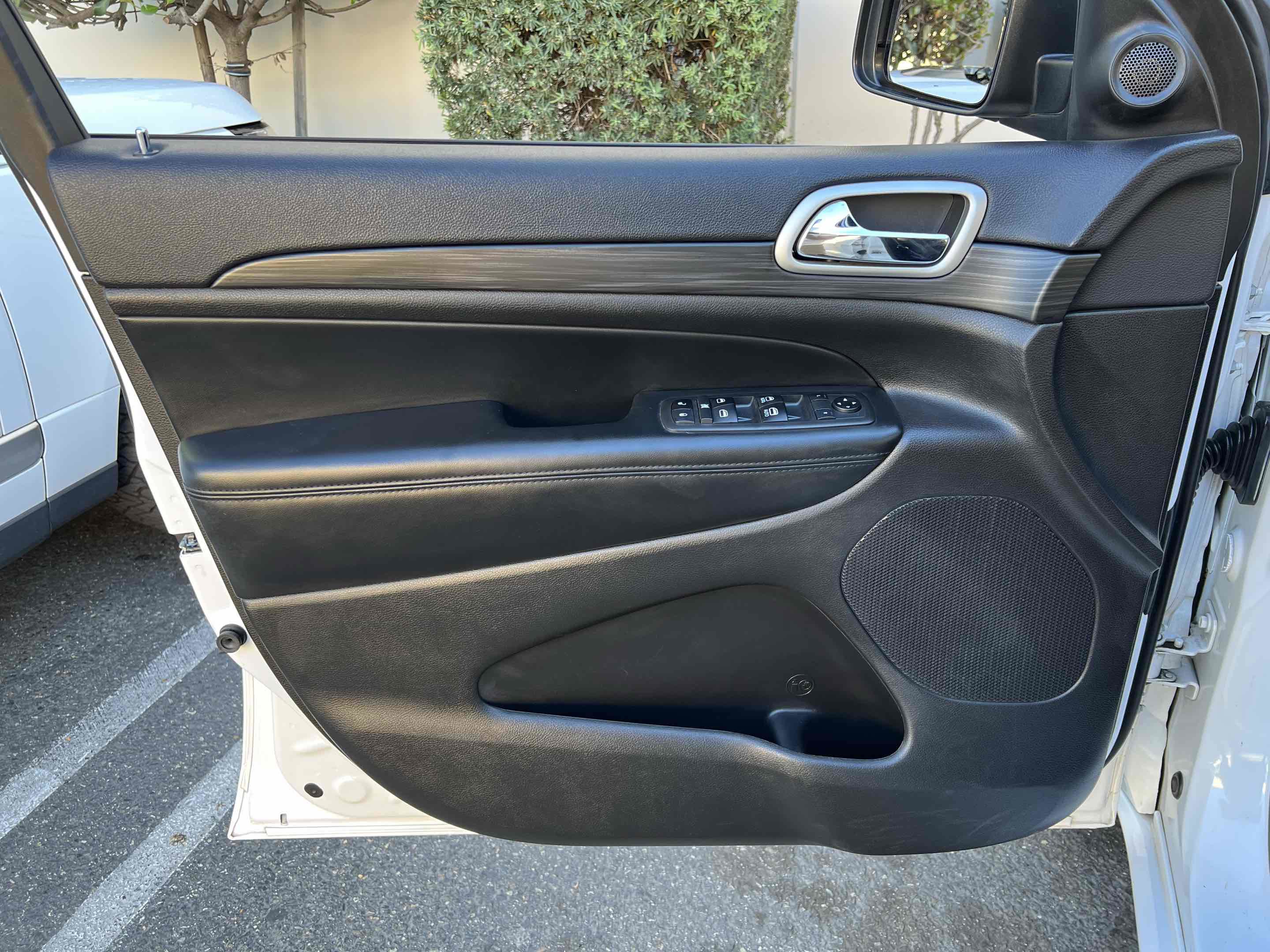 Used 2021 Jeep Grand Cherokee Laredo X image 64