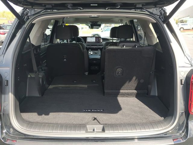 Used 2023 Hyundai Palisade Limited w/ Cargo Package image 12