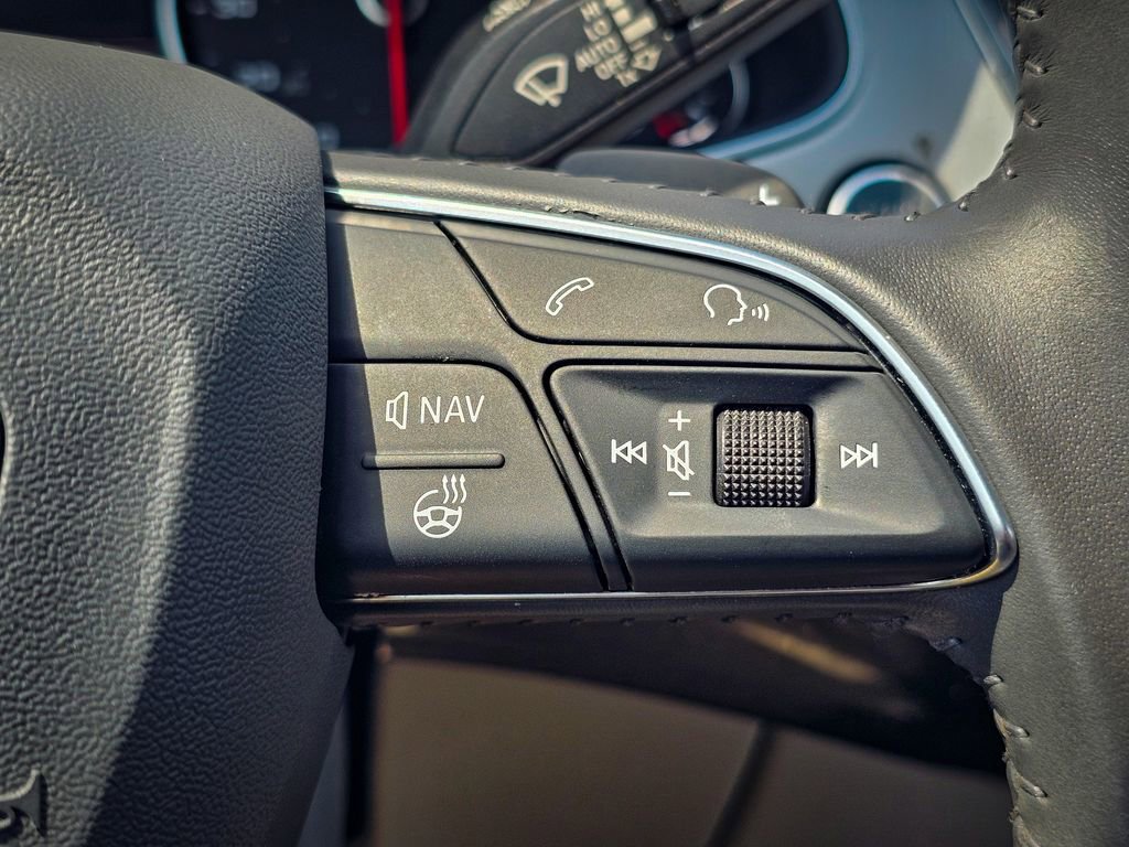 Used 2018 Audi Q7 2.0T Premium Plus w/ Premium Plus Package AWD/4WD image 24