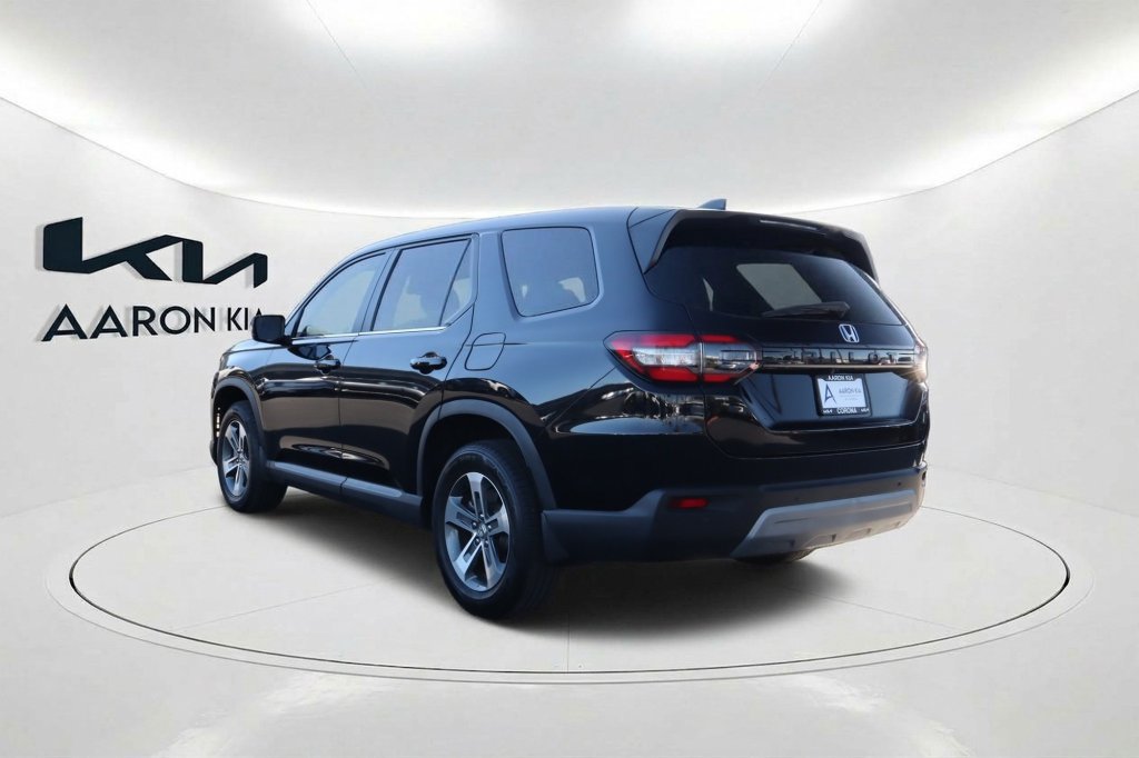 Used 2023 Honda Pilot EX-L image 7