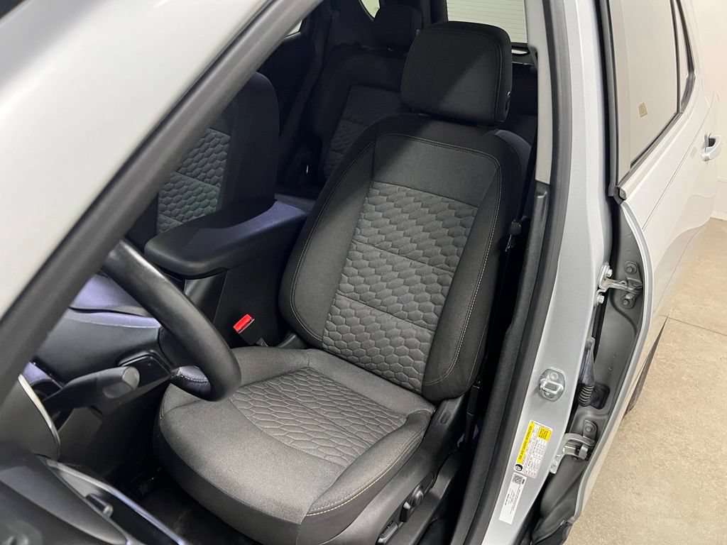 Certified 2018 Chevrolet Equinox LT FWD image 32