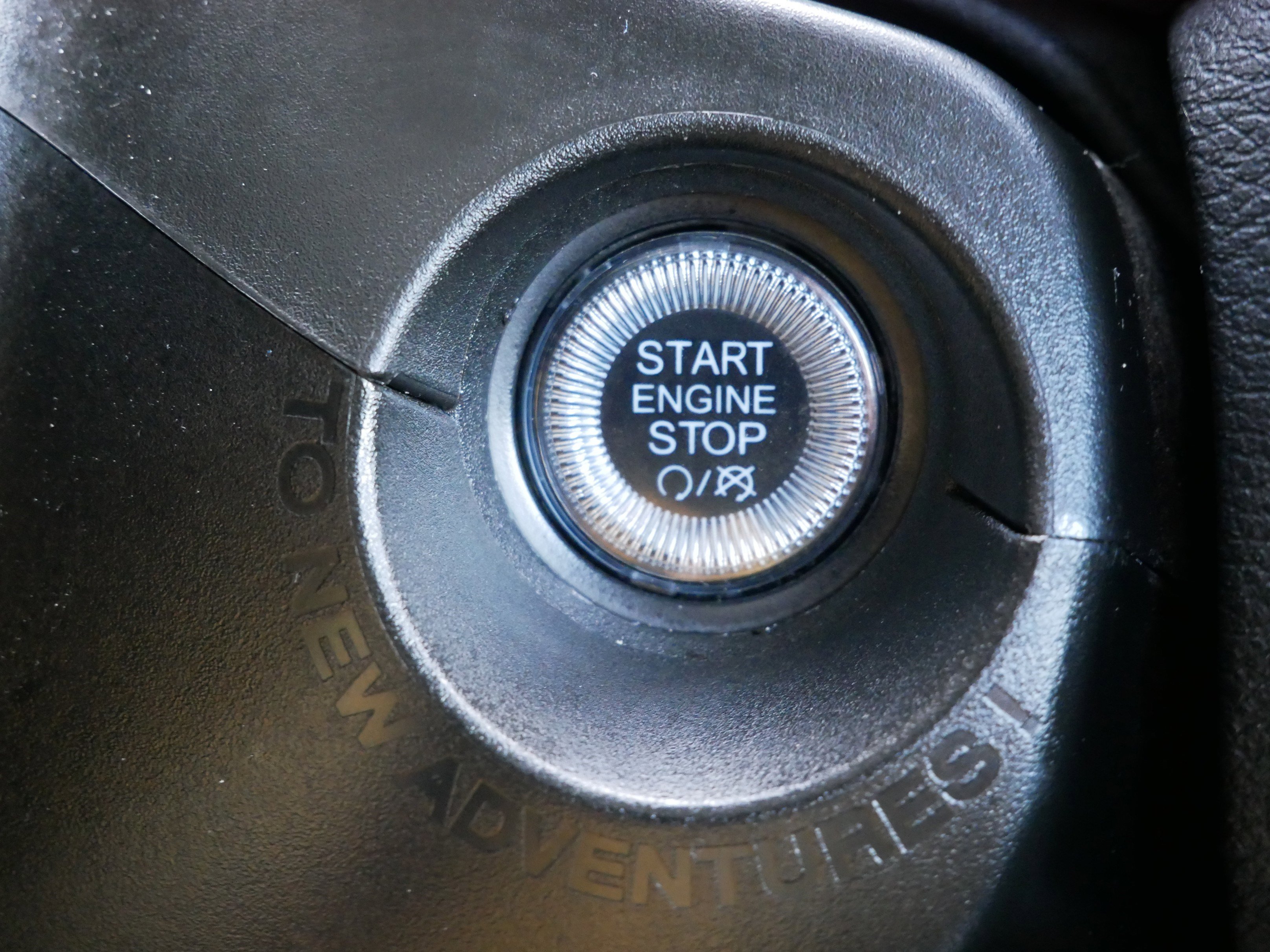 Used 2023 Jeep Renegade Limited image 28