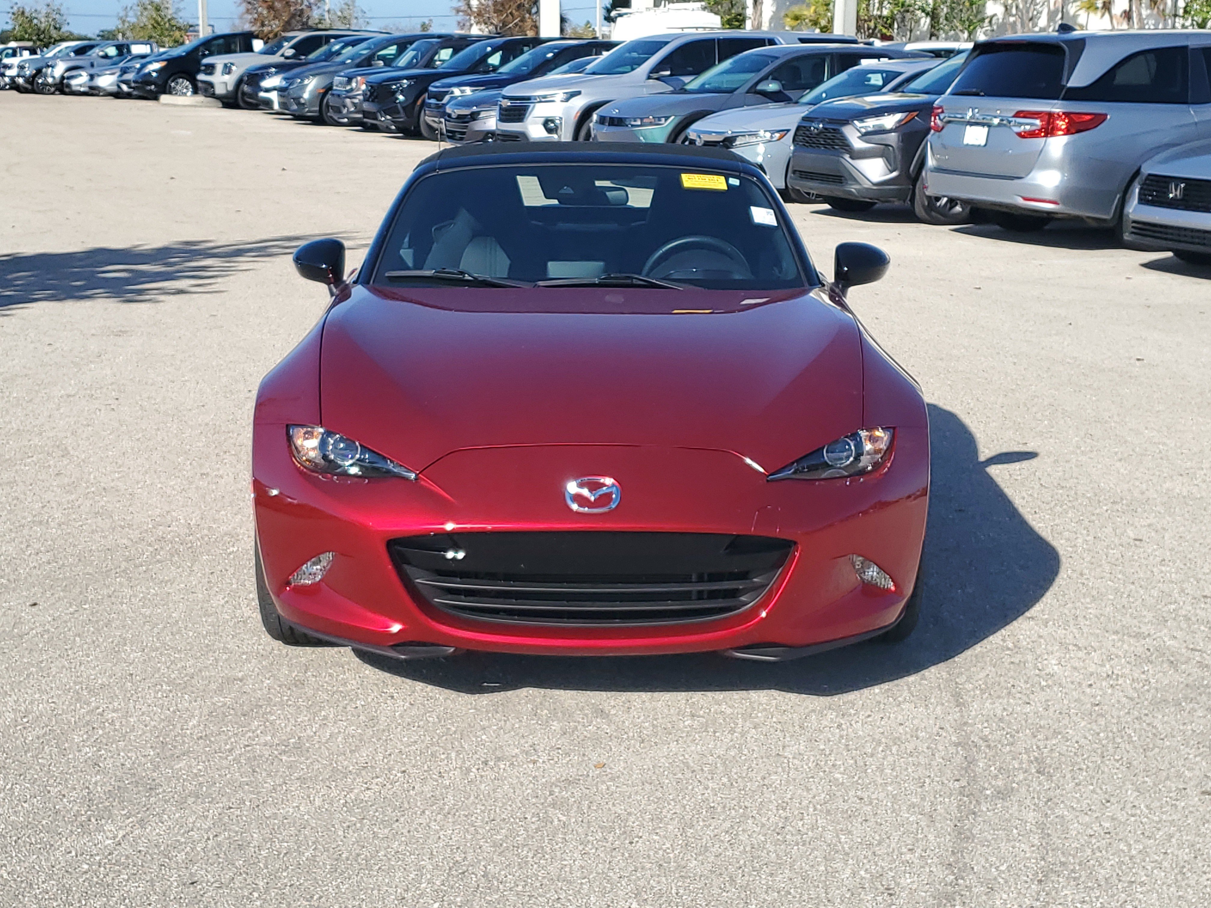 Used 2021 MAZDA MX-5 Miata Sport image 2