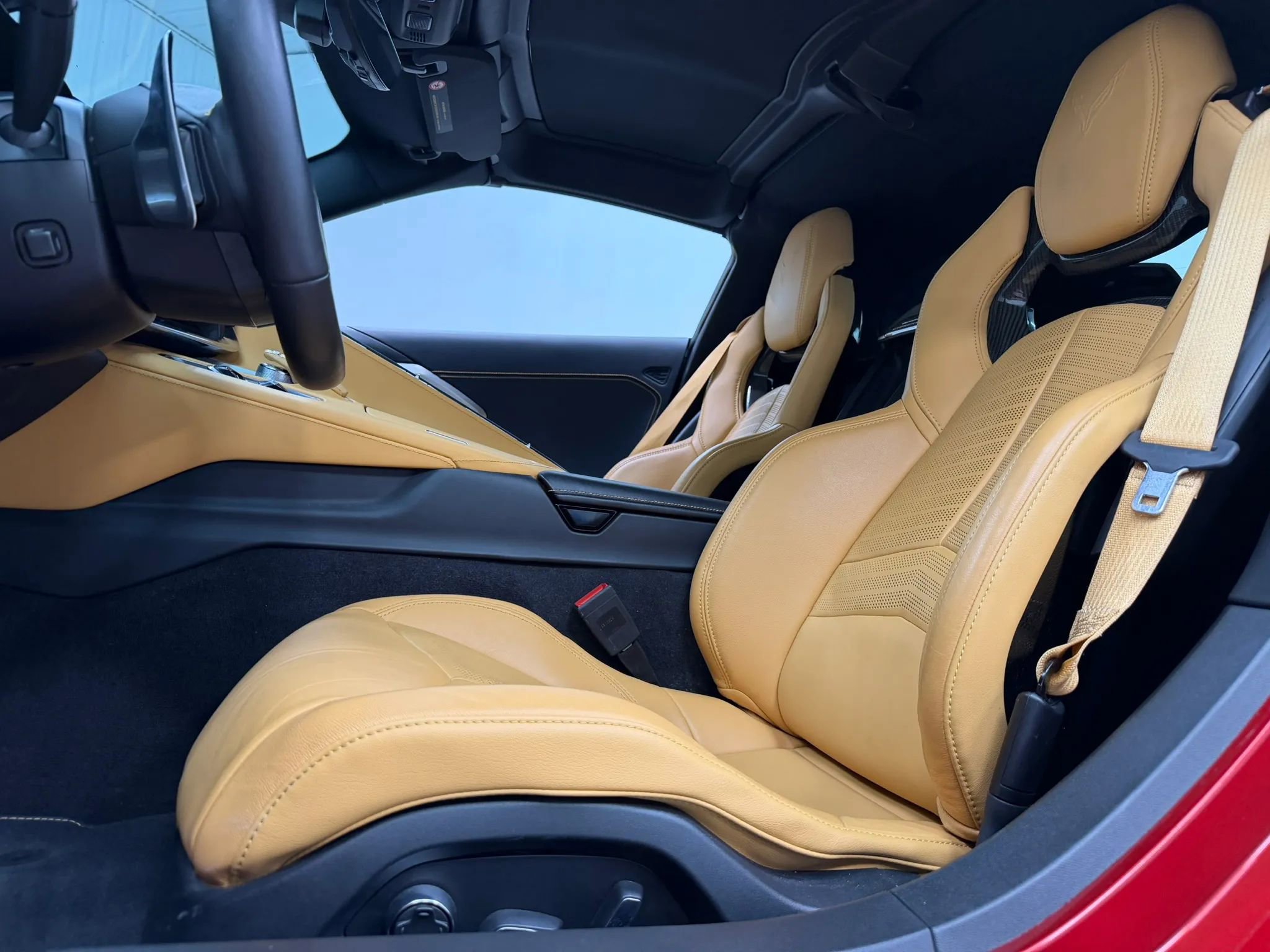 Used 2022 Chevrolet Corvette Stingray Preferred Cpe w/ Body-Color Dual Roof Package image 31