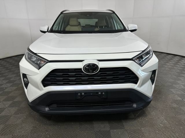 Used 2021 Toyota RAV4 XLE Premium image 8