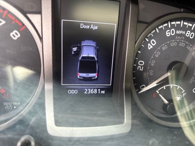 Used 2020 Toyota Tacoma TRD Off-Road w/ TRD Premium Off Road Package image 22