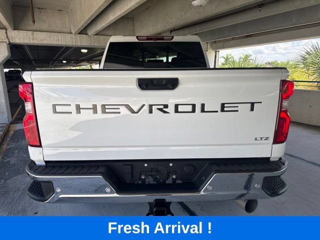 Used 2024 Chevrolet Silverado 3500 LTZ w/ LTZ Convenience Package AWD/4WD image 18